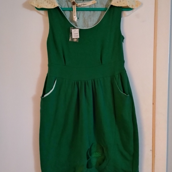 Gorgeous green dress with pockets lovely collar detail 1205 - Picture 2 of 3